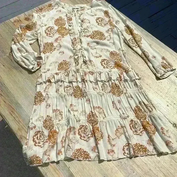 Hinge, extra small ruffled knee length dress - Picture 1 of 7